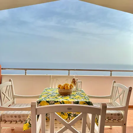 茵穆佩尔酒店 Dhërmi