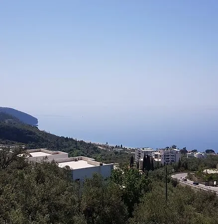 茵穆佩尔酒店 3* Dhërmi